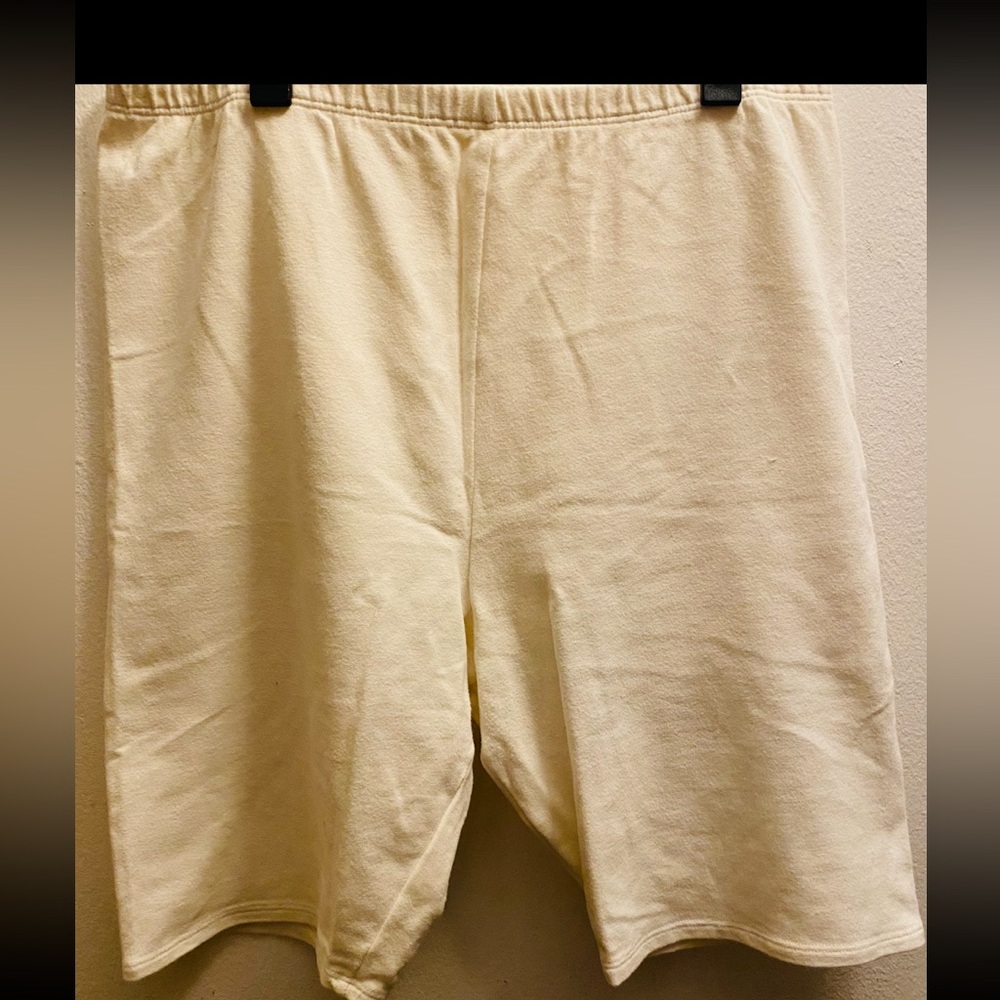 Men's Cream Shorts